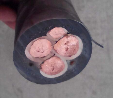 橡套耐寒冻线 橡套耐寒冻线生产厂家- 抗老化电缆-卷筒电缆_高柔性电缆_柔性电缆-亚星游戏-专业电缆生产厂家-安徽亚星游戏特种电缆最新产品推荐-专业生产卷筒电缆_柔性电缆_高柔性电缆等电缆产品-专业电缆生产厂家-电缆厂家
